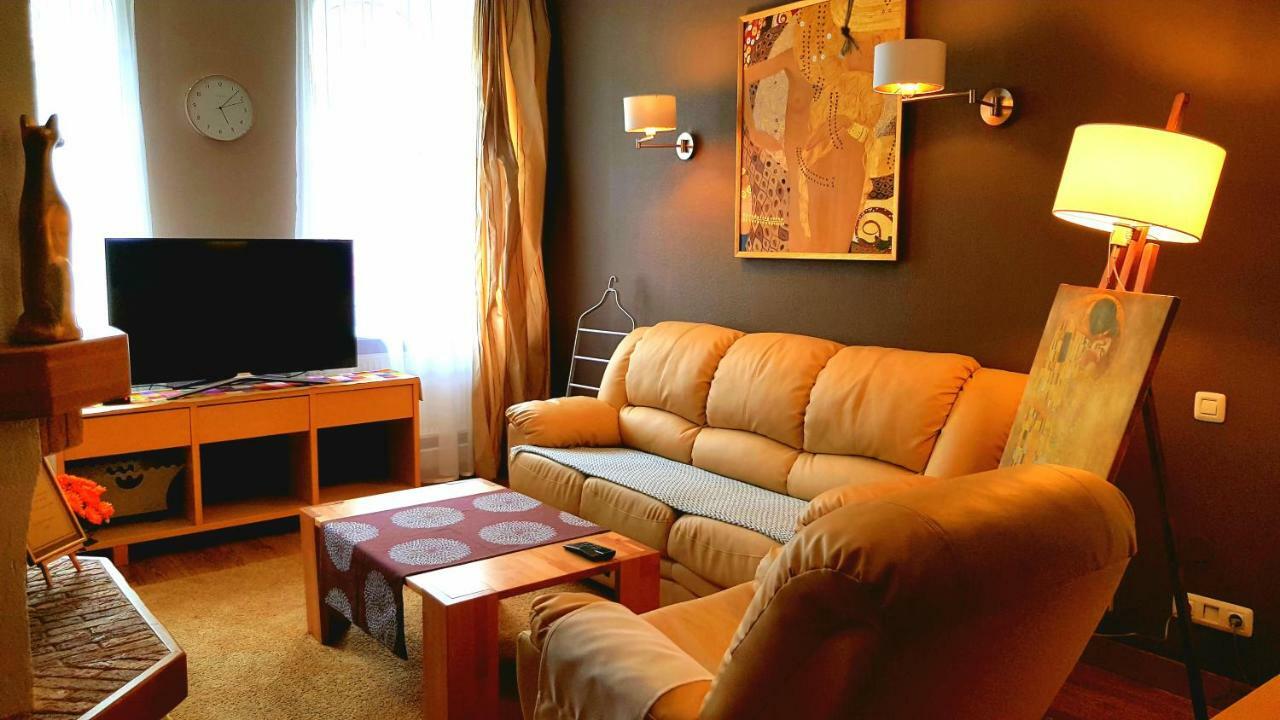 Gustav House Apartamento Daugavpils Exterior foto