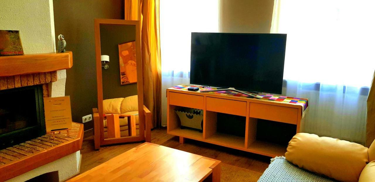 Gustav House Apartamento Daugavpils Exterior foto
